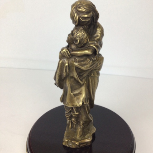 Brass Christian statue of Mother & Child on base - Picture 6 of 13